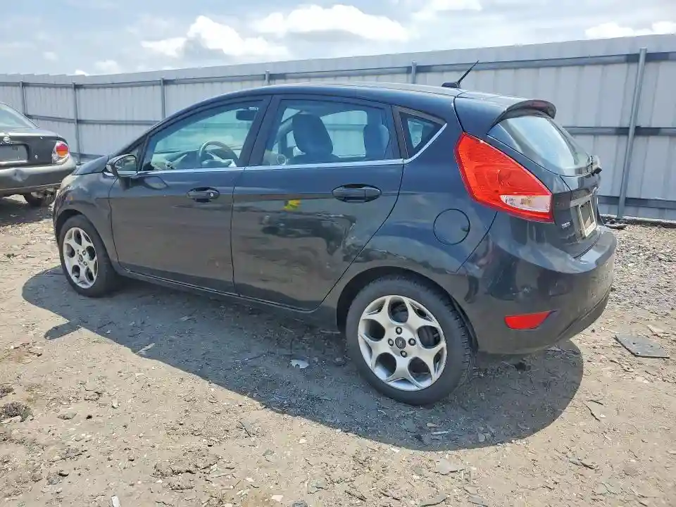 3FADP4FJ2BM134471 2011 FORD FIESTA-1
