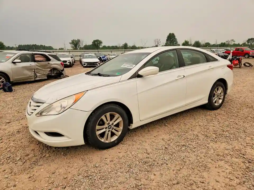 5NPEB4ACXDH756055 2013 HYUNDAI SONATA-0