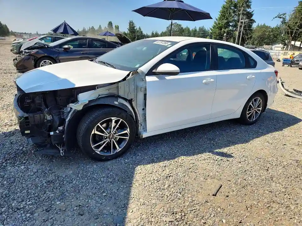3KPF24AD9PE579133 2023 KIA FORTE-0