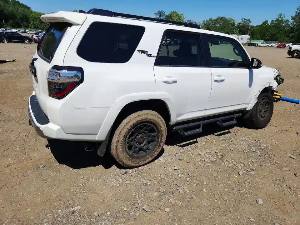 JTERU5JR1R6222638 2024 TOYOTA 4RUNNER-2