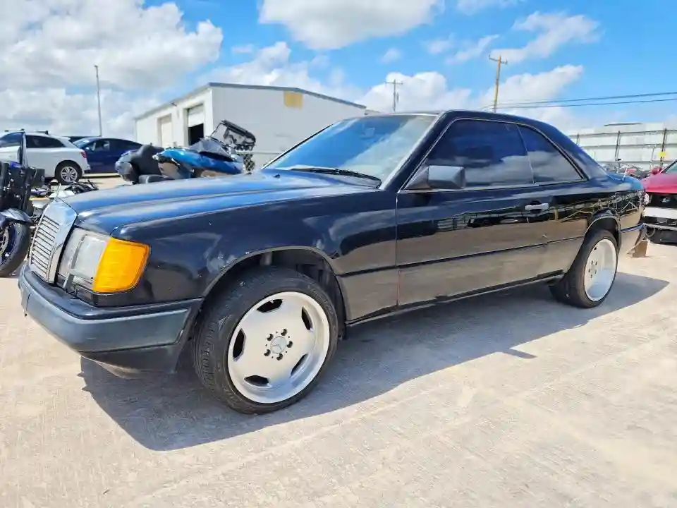 WDBEA50D6JA810603 1988 MERCEDES-BENZ 300-CLASS-0