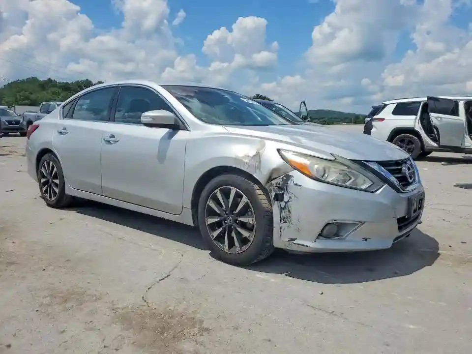 1N4AL3APXJC245550 2018 NISSAN ALTIMA-3