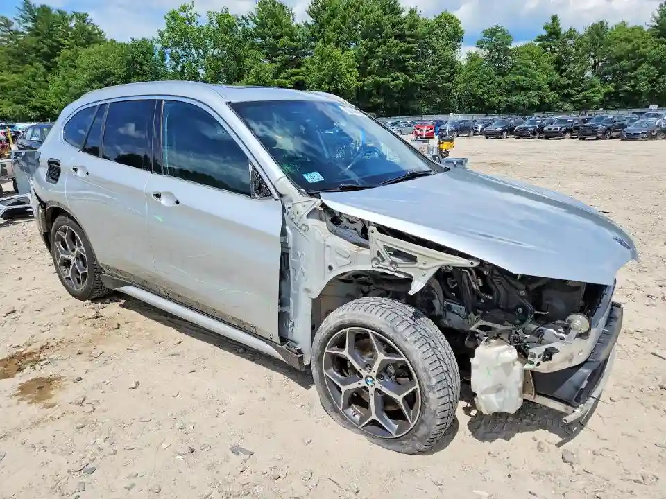 WBXHT3C39G5E48872 2016 BMW X1-3