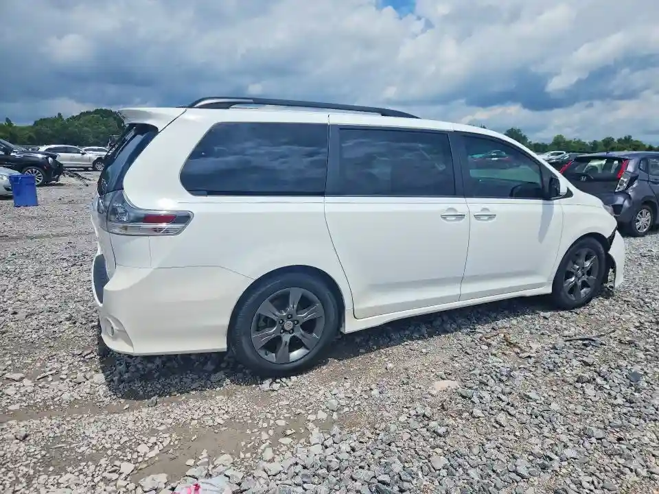 5TDXK3DC2GS721877 2016 TOYOTA SIENNA-2