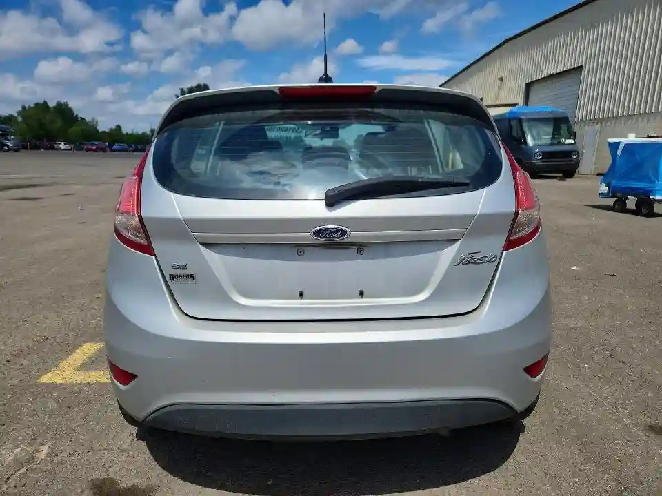 3FADP4EJ0FM123637 2015 FORD FIESTA-5