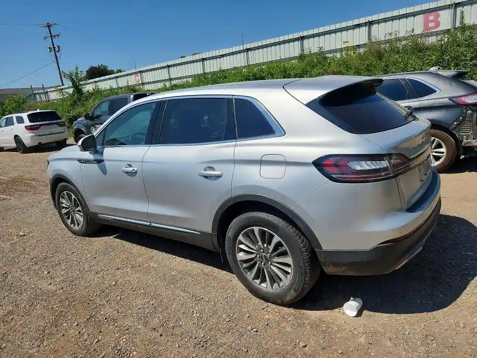 2LMPJ8K92KBL31007 2019 LINCOLN NAUTILUS-1