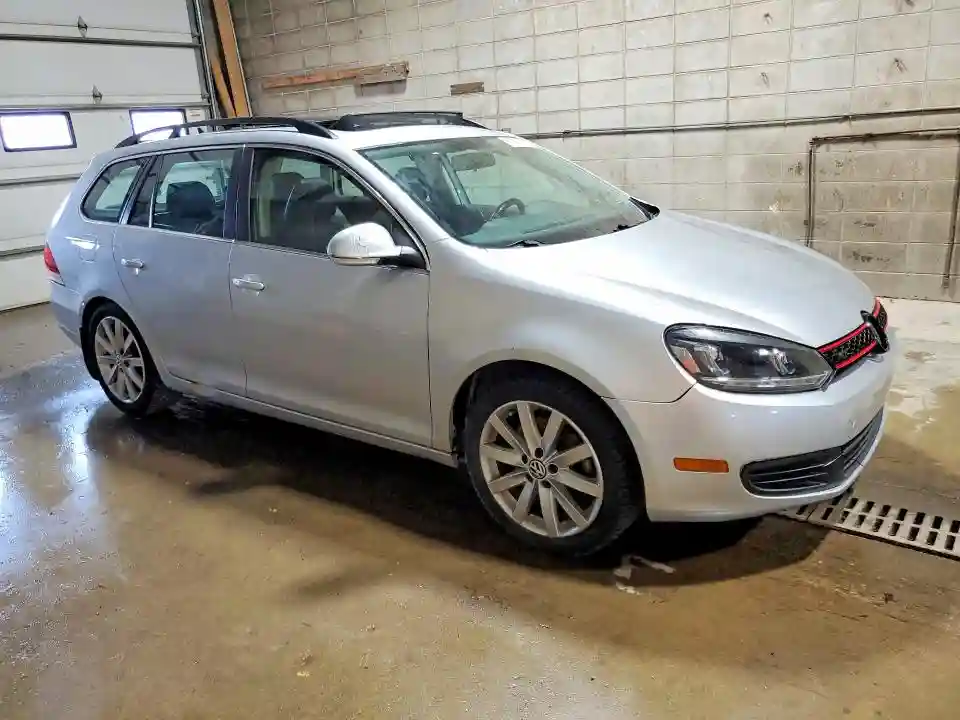 3VWPL7AJ8EM623647 2014 VOLKSWAGEN JETTA-3