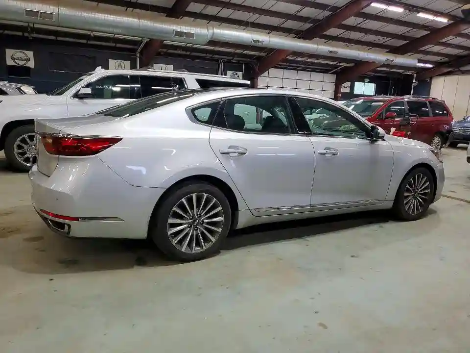 KNALC4J18H5089721 2017 KIA CADENZA-2