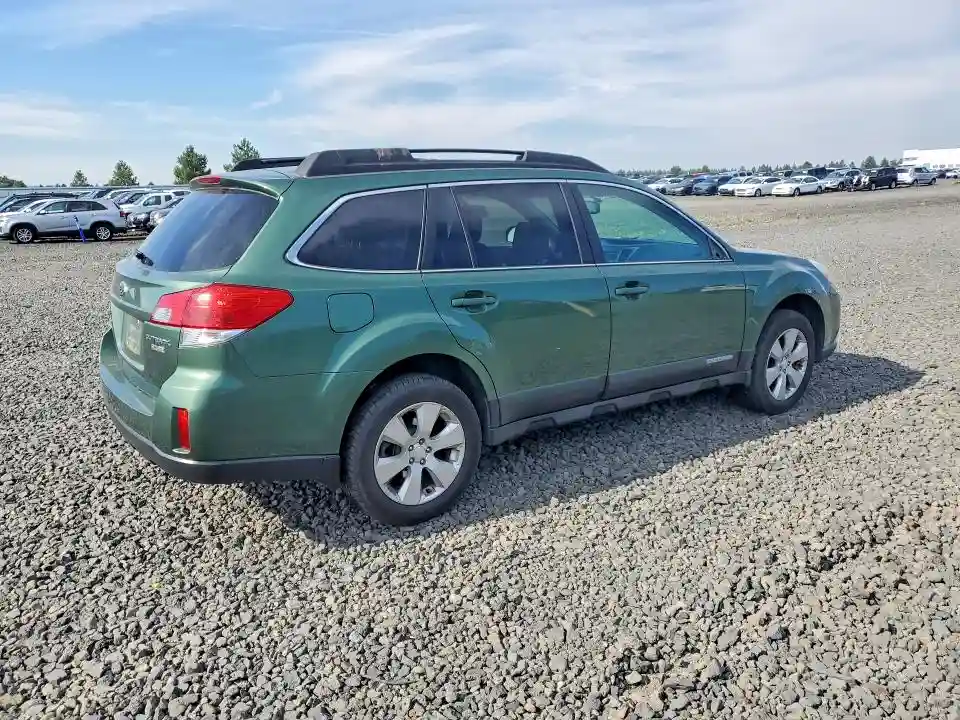 4S4BRBCC3B3340496 2011 SUBARU OUTBACK-2