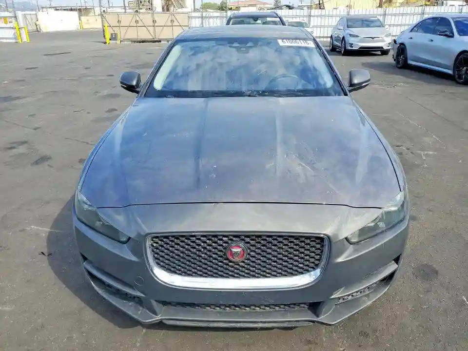 SAJAE4BN7HA951311 2017 JAGUAR XE-4