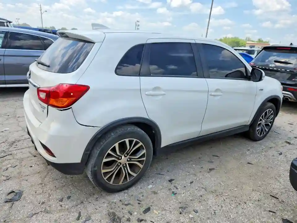 JA4AP4AUXKU002613 2019 MITSUBISHI OUTLANDER-2