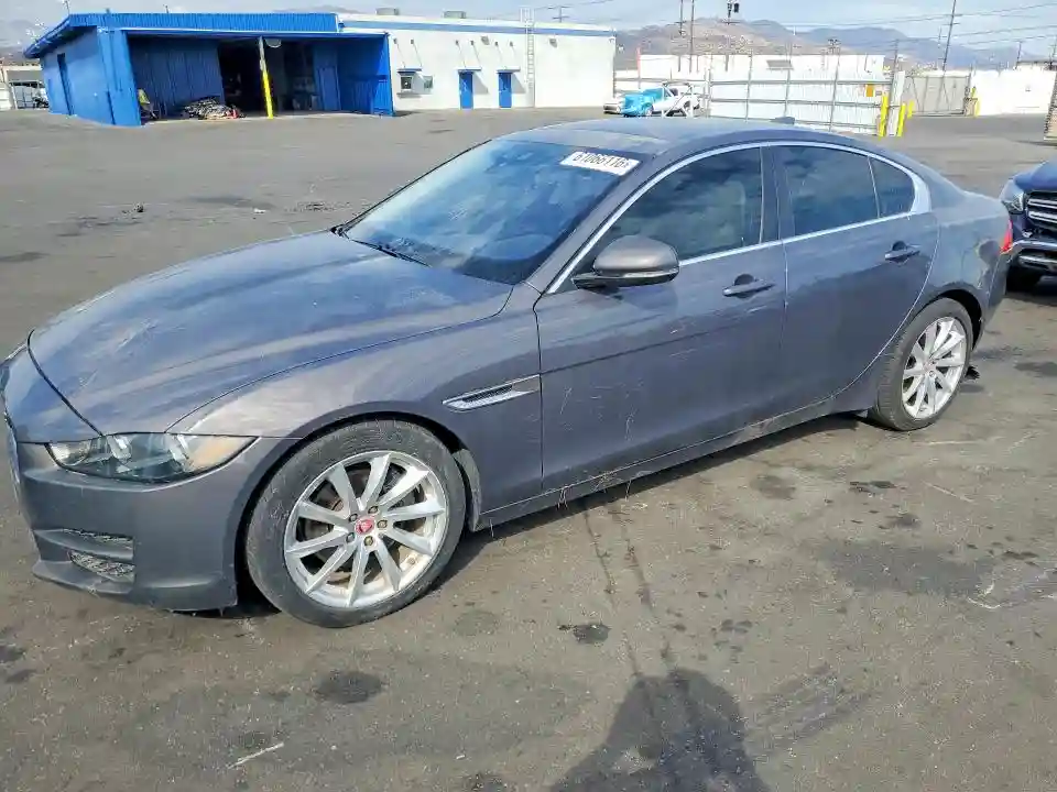 SAJAE4BN7HA951311 2017 JAGUAR XE-0