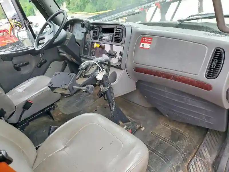 1FVACXBS1DHFA3677 2013 FREIGHTLINER ALL OTHER-4