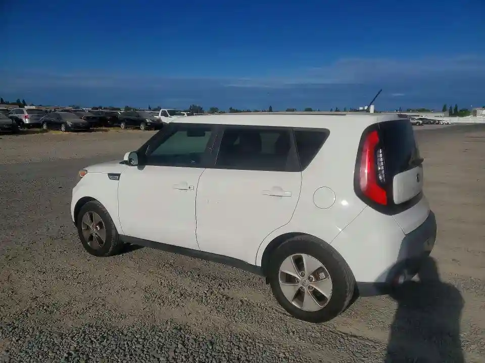 KNDJN2A26G7341602 2016 KIA SOUL-1