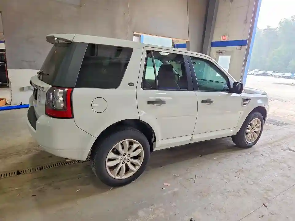 SALFR2BN0BH222264 2011 LAND ROVER LR2-2