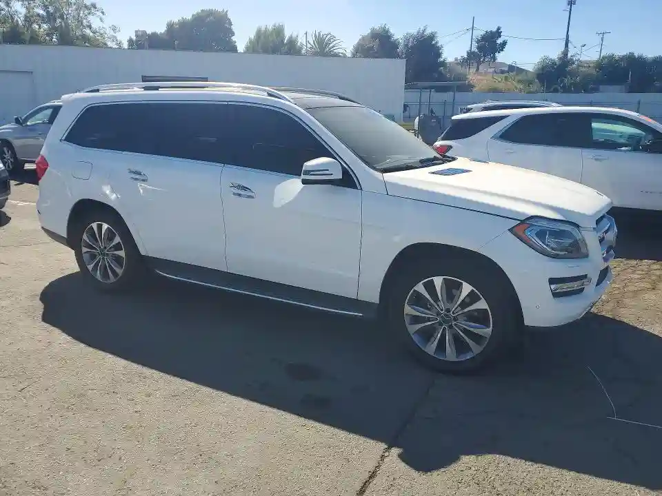 4JGDF6EE8FA475689 2015 MERCEDES-BENZ GL-CLASS-3