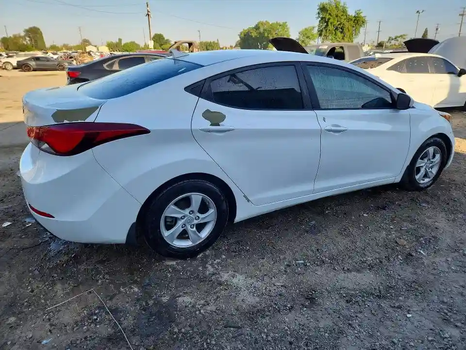 5NPDH4AE8FH609893 2015 HYUNDAI ELANTRA-2