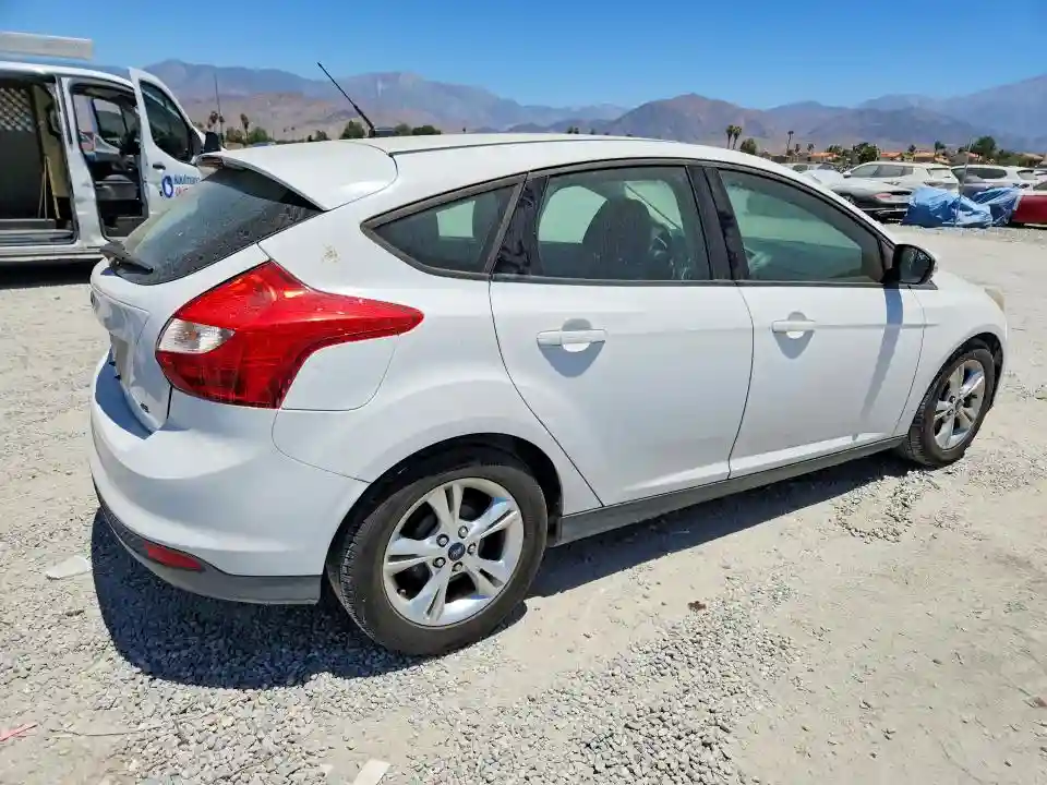 1FADP3K21EL123685 2014 FORD FOCUS-2