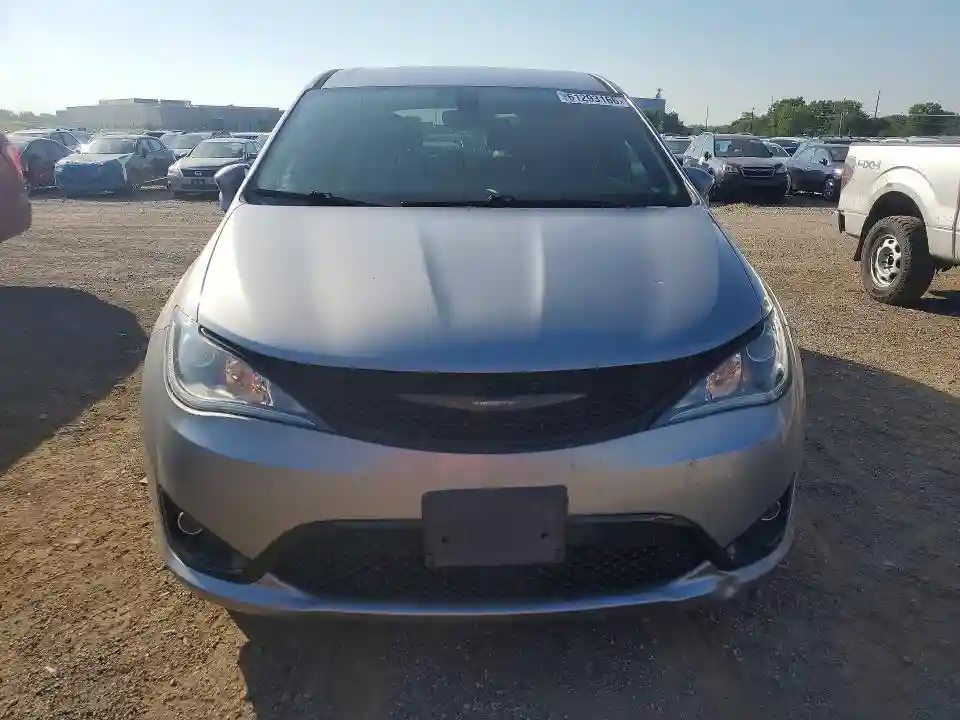 2C4RC1FG5JR272883 2018 CHRYSLER PACIFICA-4