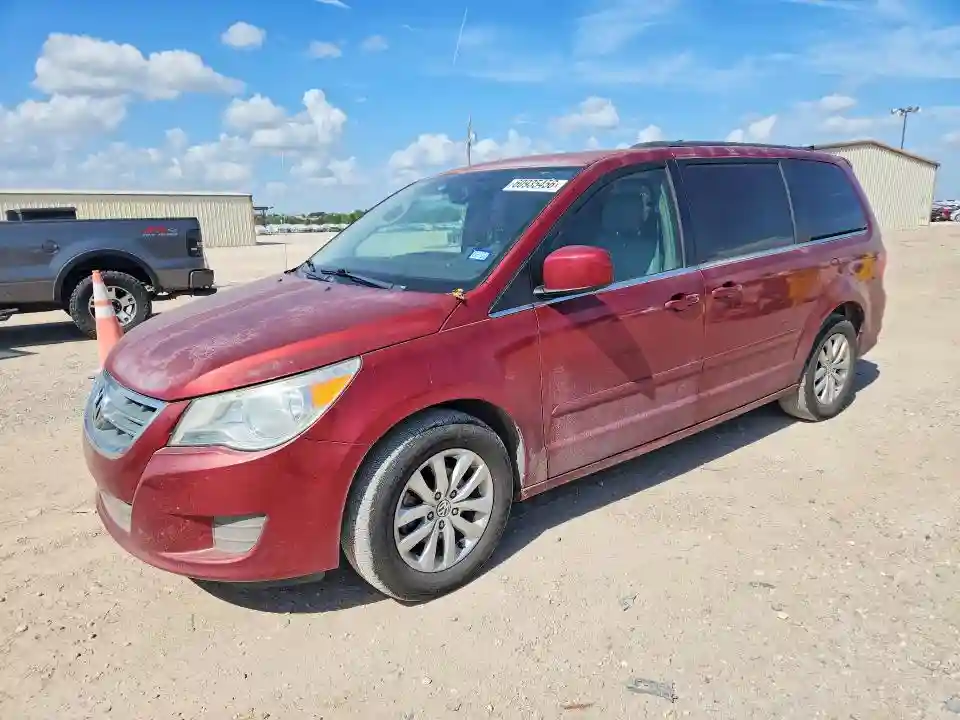 2C4RVABG3CR193974 2012 VOLKSWAGEN ROUTAN-0