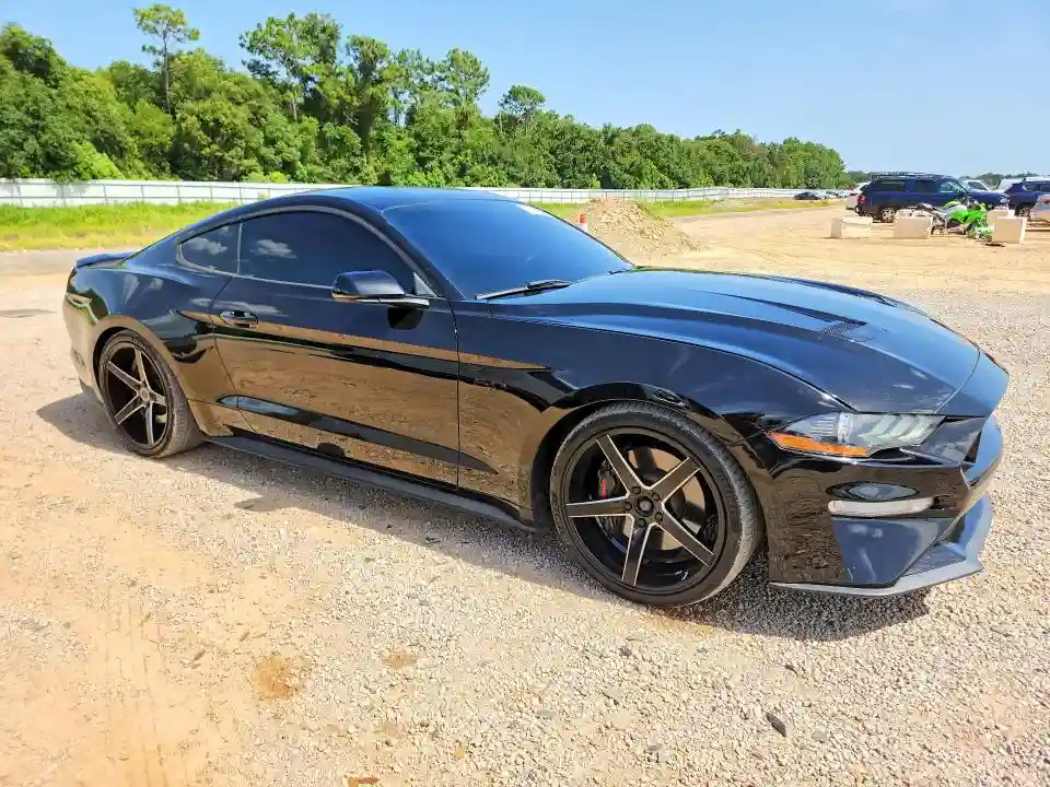1FA6P8CF3J5137609 2018 FORD MUSTANG-3