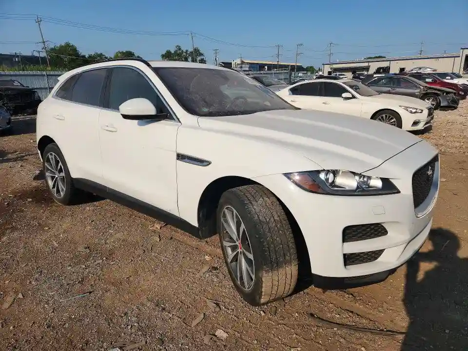 SADCK2FN8JA260815 2018 JAGUAR F-PACE-3