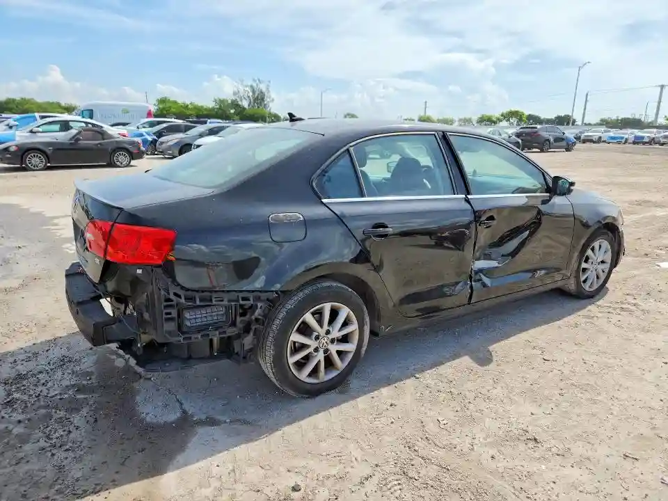 3VWD07AJ9EM434923 2014 VOLKSWAGEN JETTA-2