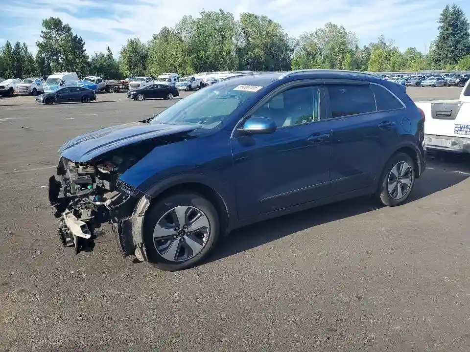KNDCB3LC9J5212155 2018 KIA NIRO-0