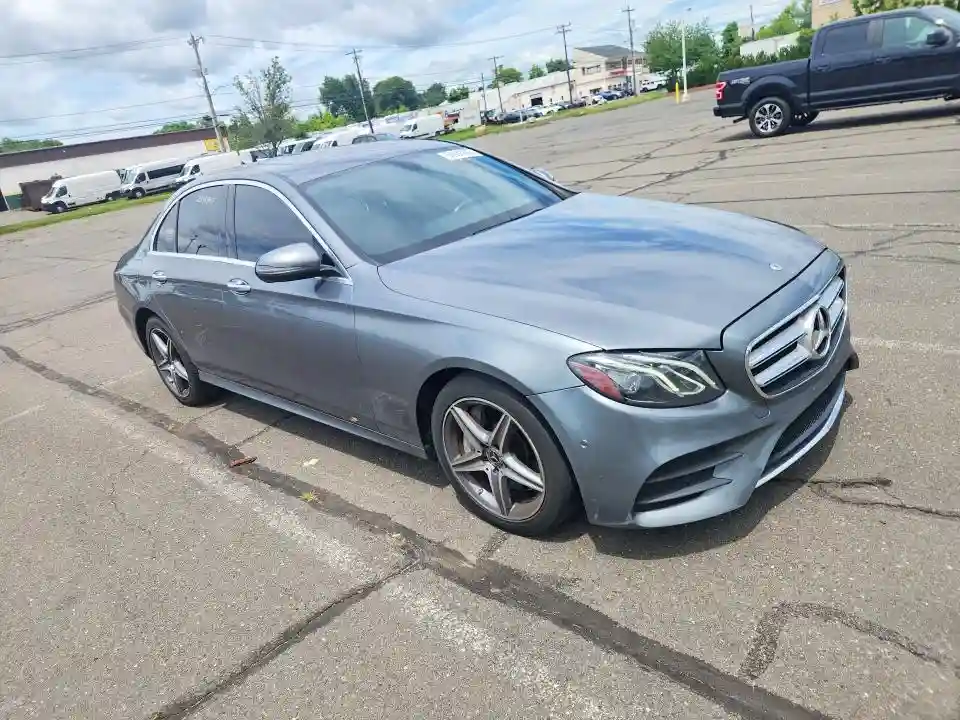 WDDZF4KB9JA329955 2018 MERCEDES-BENZ E-CLASS-3