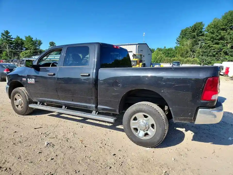 3C6UR5CJ3JG364457 2018 RAM 2500-1