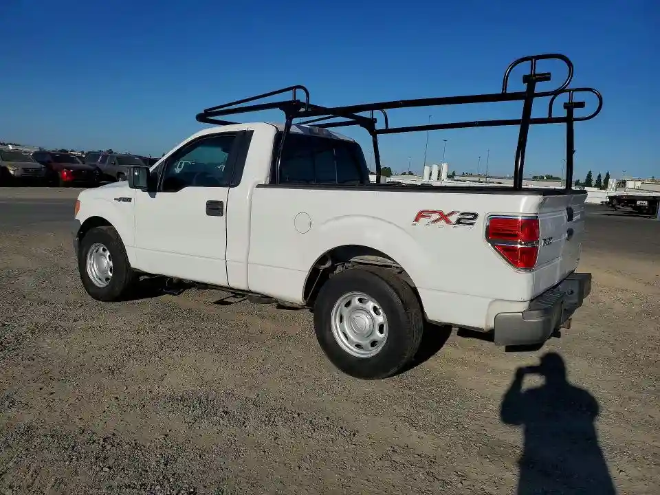 1FTMF1CM6BKD22833 2011 FORD F150-1