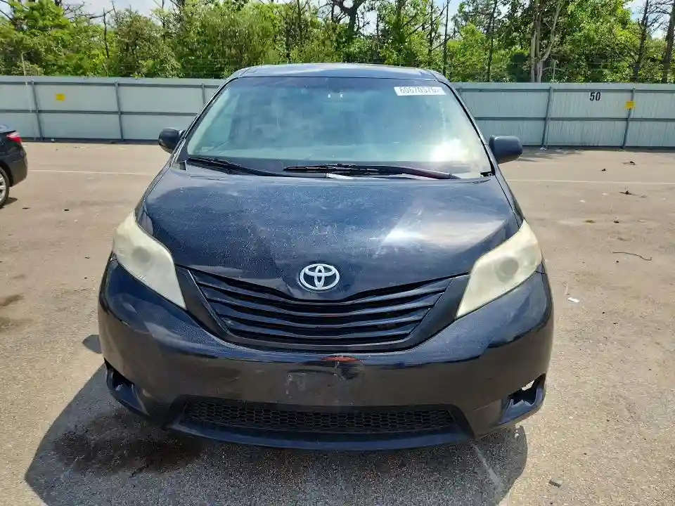 5TDZZ3DC7HS836738 2017 TOYOTA SIENNA-4