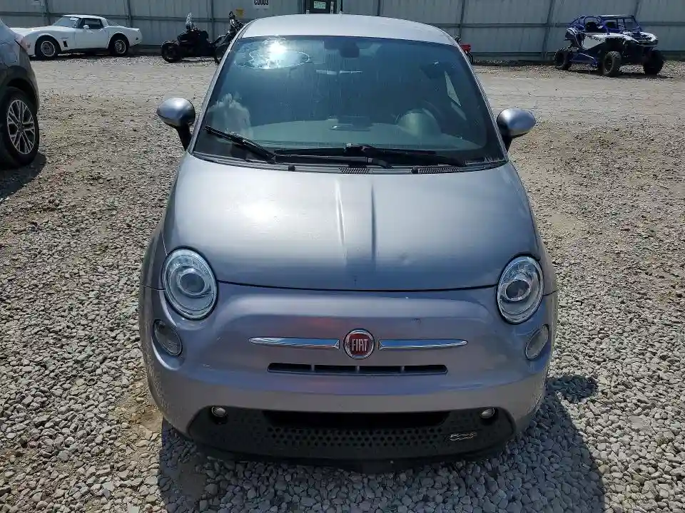 3C3CFFGE4HT565600 2017 FIAT 500-4