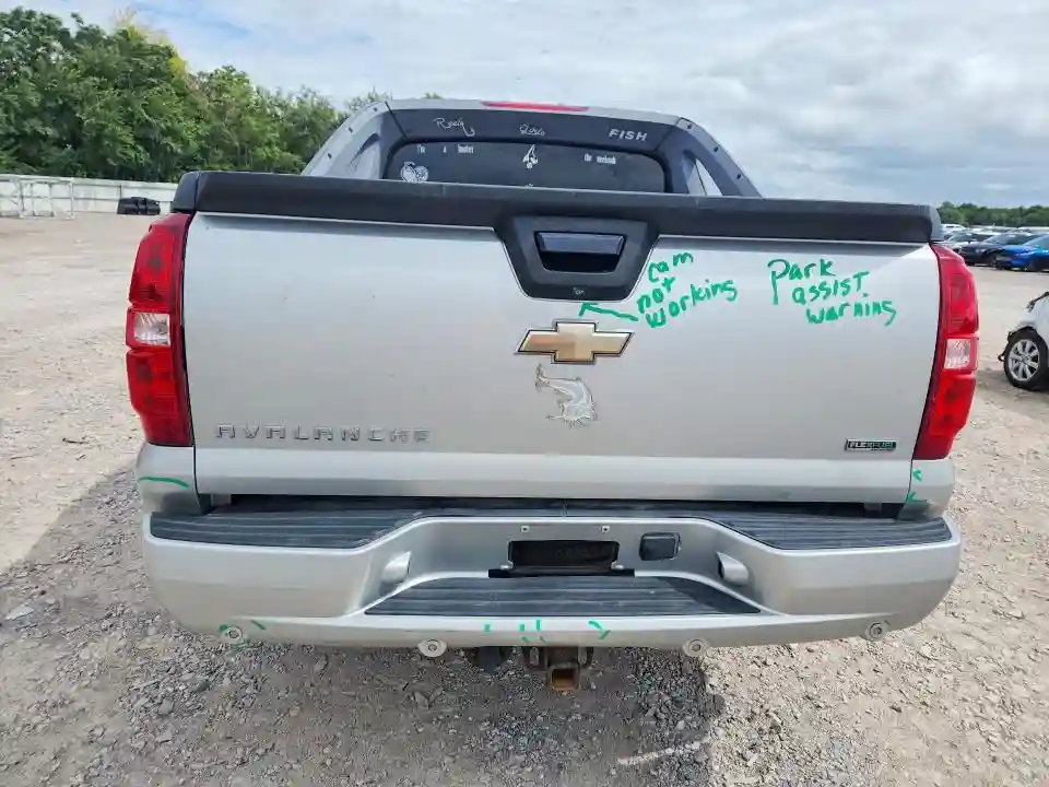 3GNVKFE00AG120204 2010 CHEVROLET AVALANCHE-5