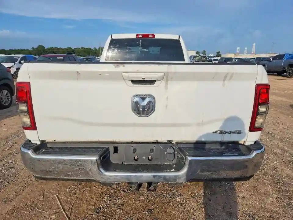 3C63R3HL5NG302865 2022 RAM 3500-5