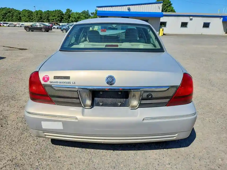 2MEBM7FV3AX612512 2010 MERCURY GRMARQUIS-5