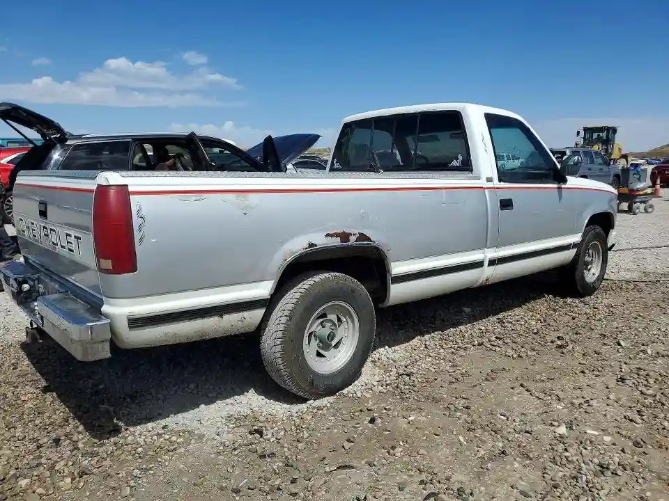 1GCDC14K6JE130847 1988 CHEVROLET GMT-2