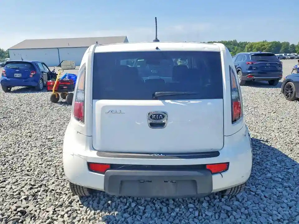 KNDJT2A24B7315126 2011 KIA SOUL-5