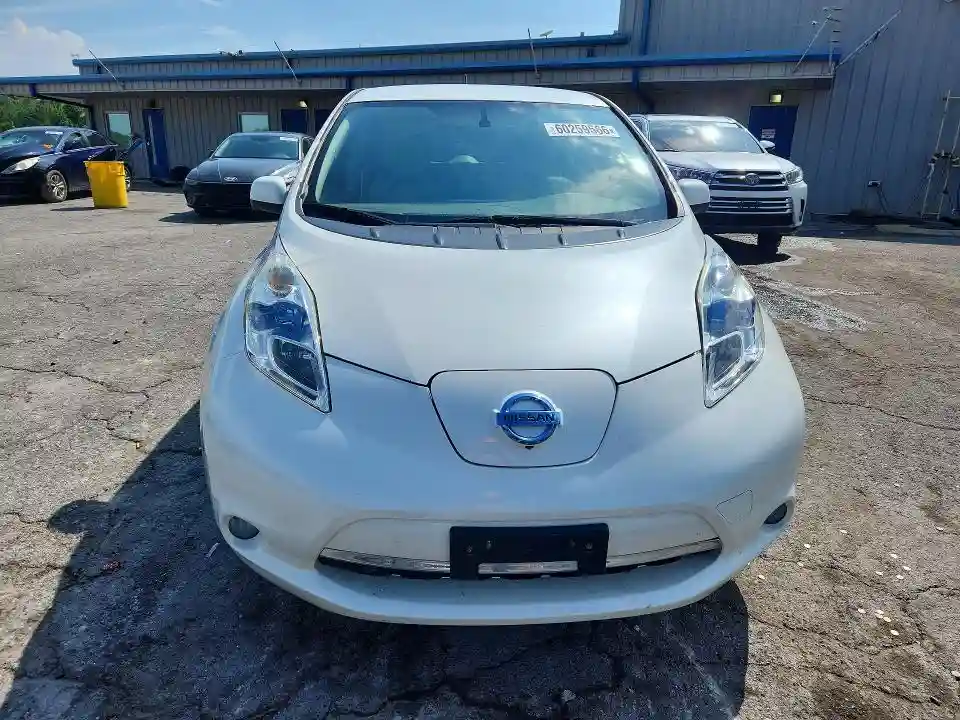 1N4AZ0CP0DC425411 2013 NISSAN LEAF-4