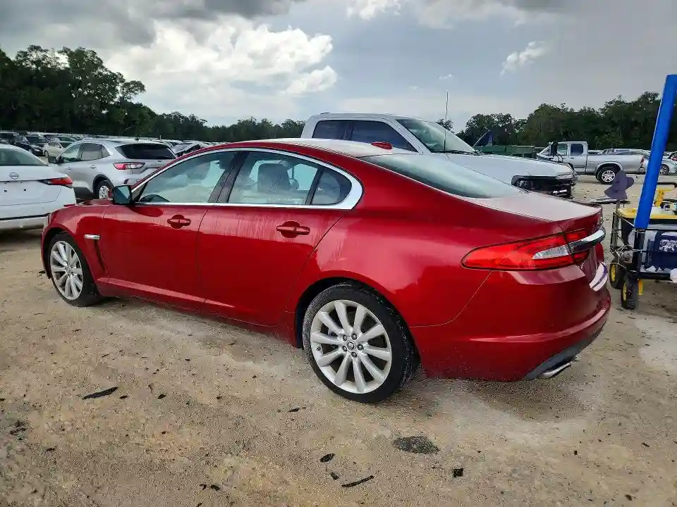 SAJWA0FB8CLS51269 2012 JAGUAR XF-1