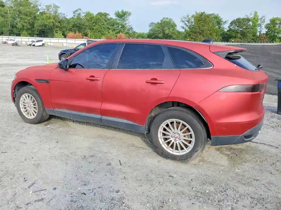 SADCS2FX2KA391757 2019 JAGUAR F-PACE-1