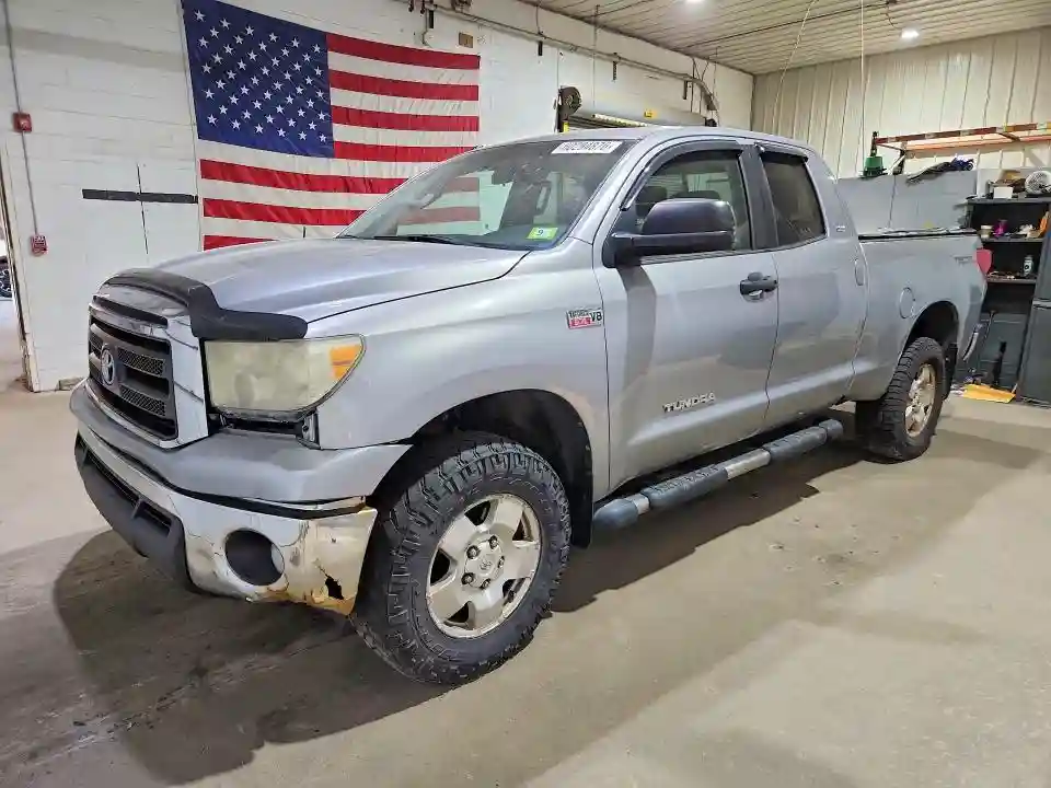 5TFUY5F11AX115691 2010 TOYOTA TUNDRA-0