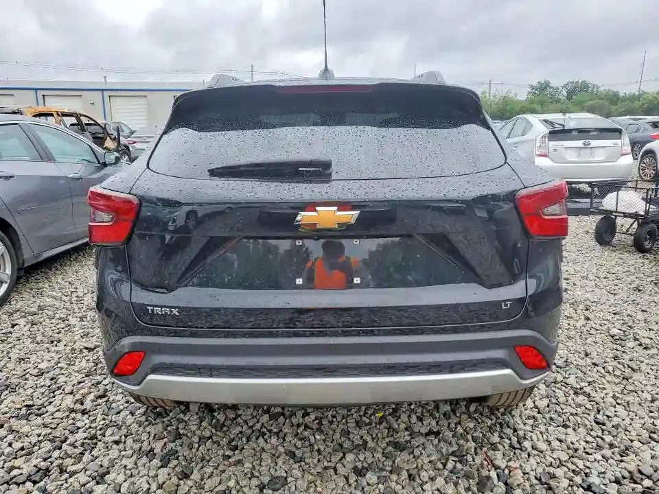 KL77LHEP8SC238171 2025 CHEVROLET TRAX-5