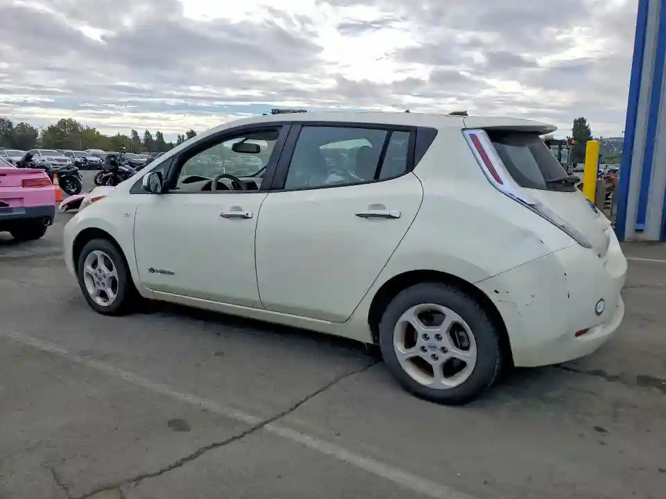JN1AZ0CP6BT006652 2011 NISSAN LEAF-1