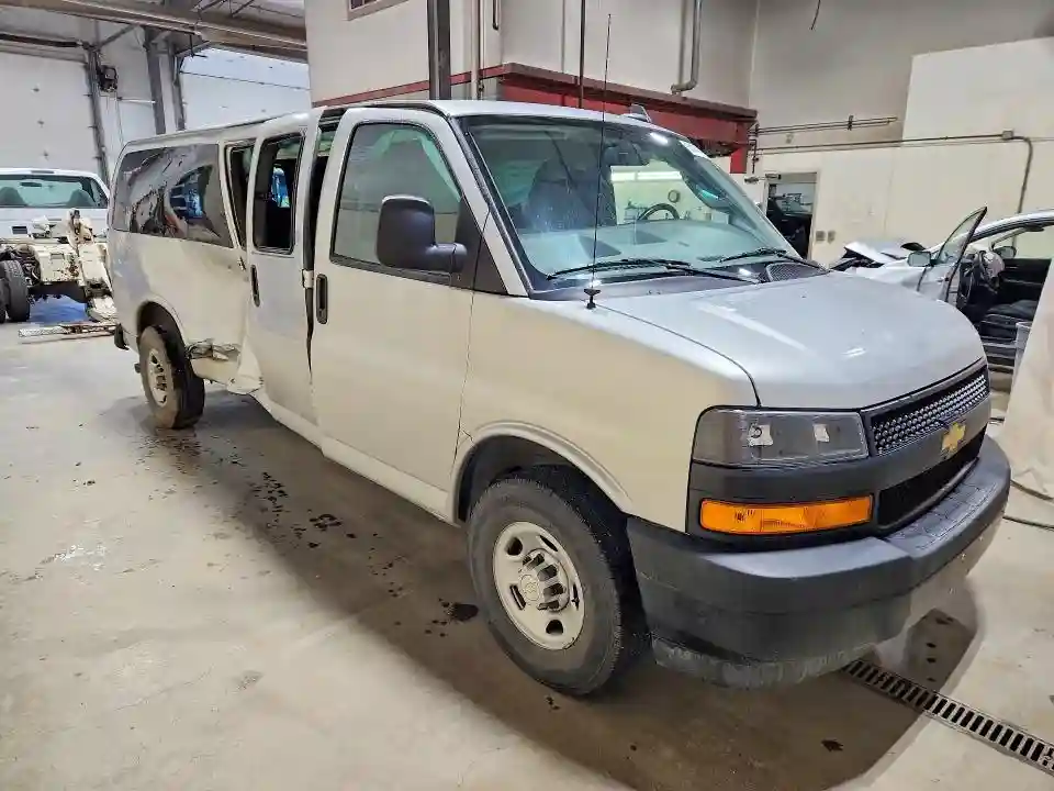 1GAZGNFP4P1105982 2023 CHEVROLET EXPRESS-3