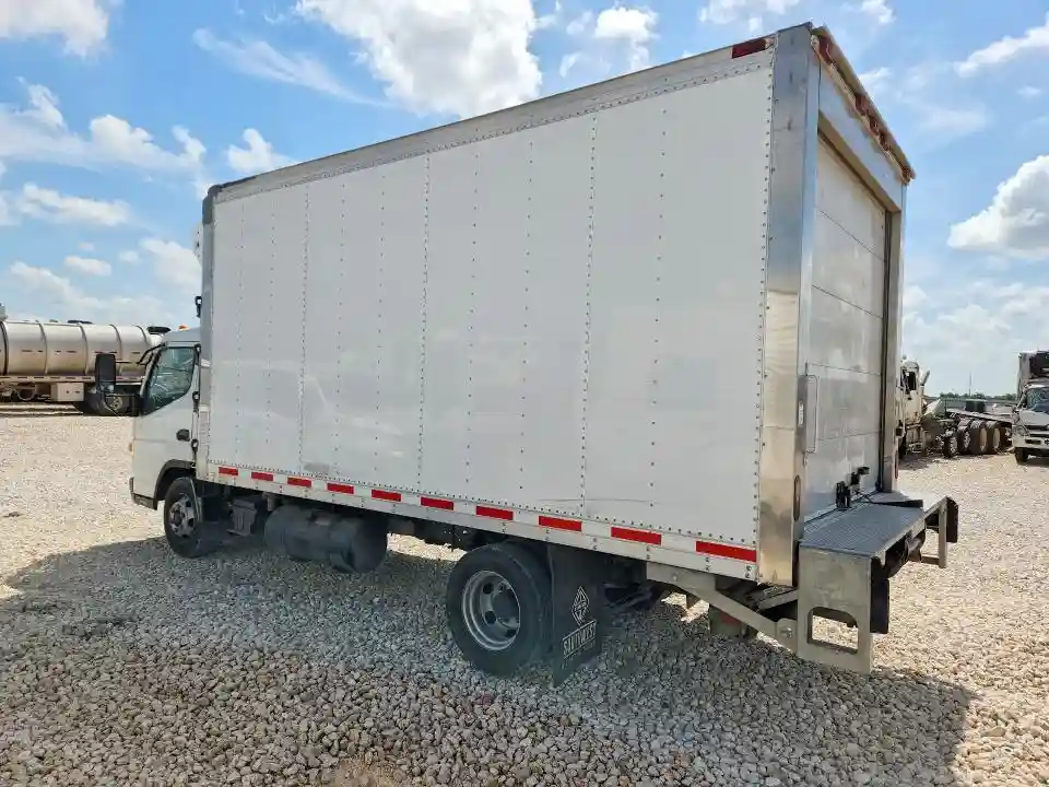 JL6BNG1A6JK002391 2018 MITSUBISHI ALL OTHER-1