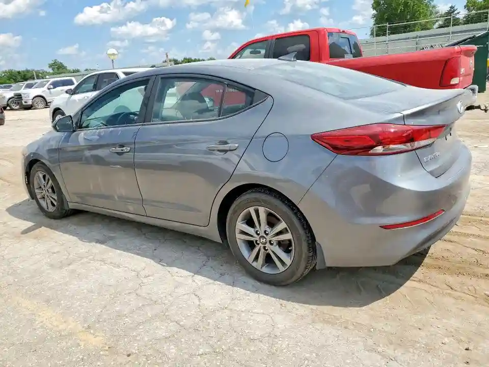 5NPD84LF4JH321819 2018 HYUNDAI ELANTRA-1
