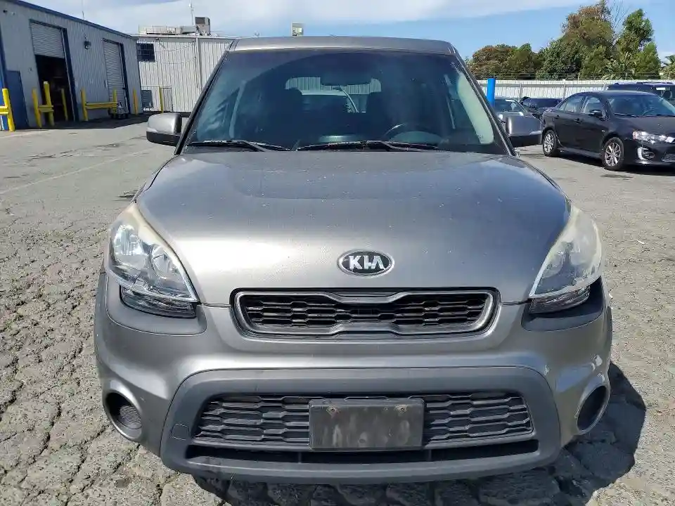 KNDJT2A68D7575647 2013 KIA SOUL-4