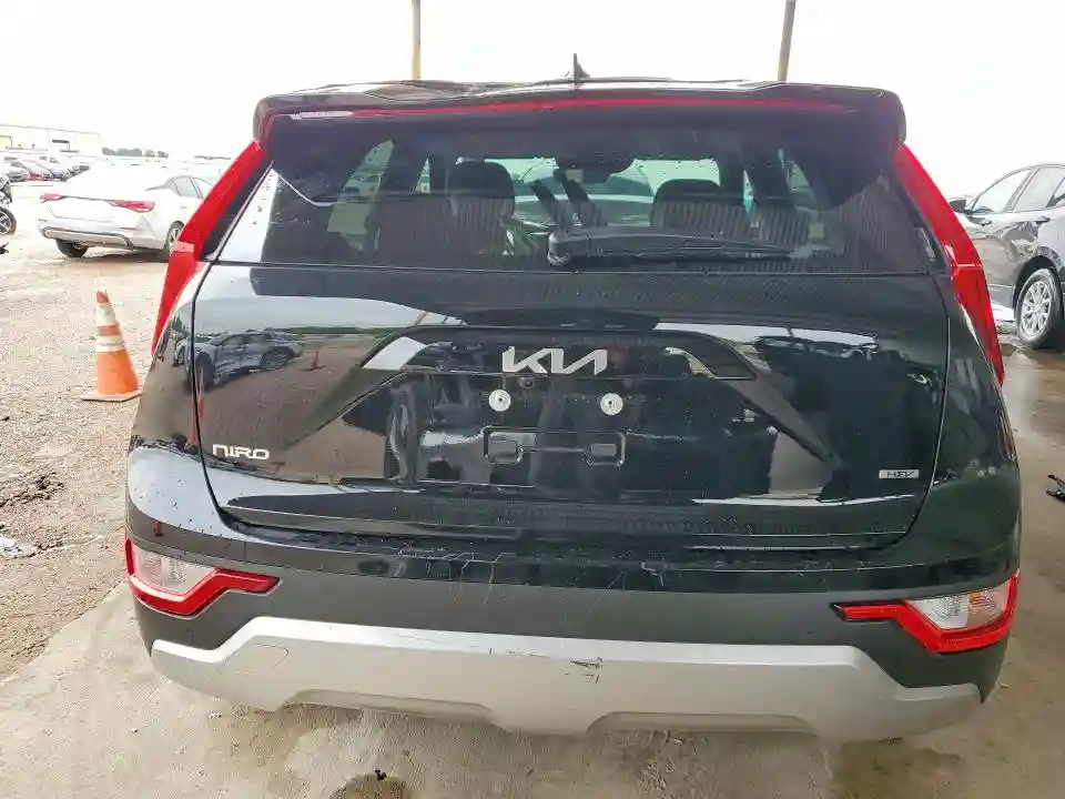 KNDCP3LE5T5357795 2026 KIA NIRO-5