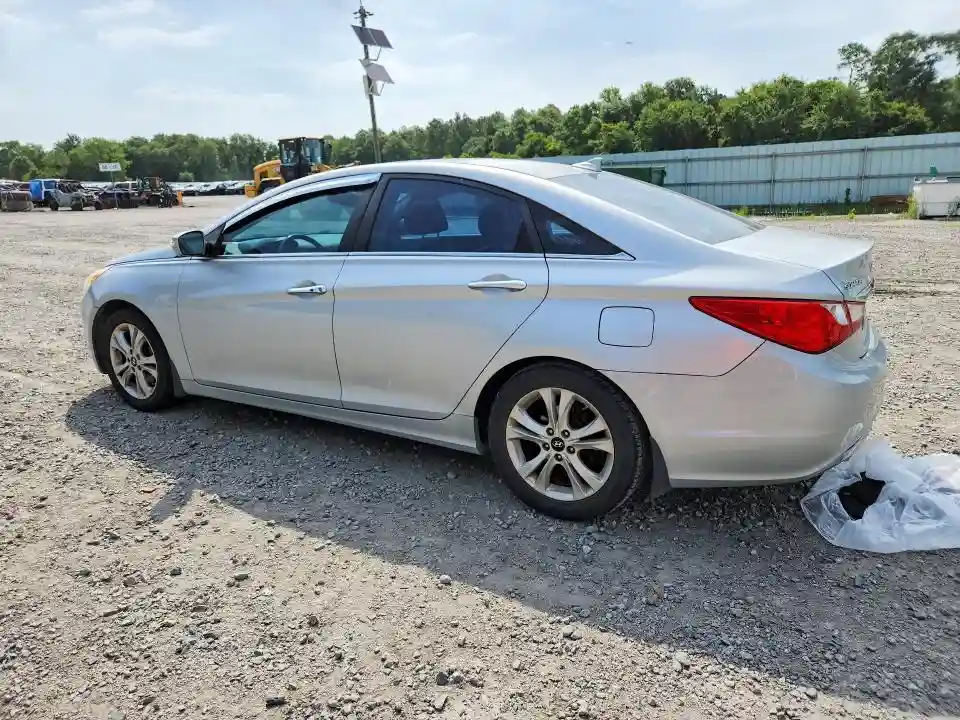 5NPEC4ACXDH573204 2013 HYUNDAI SONATA-1